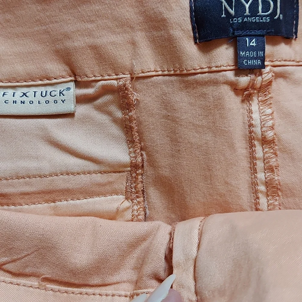 🛑🛑 SOLD SOLD SOLD 🛑🛑NYDJ & SOHO PANT - Picture 4 of 6